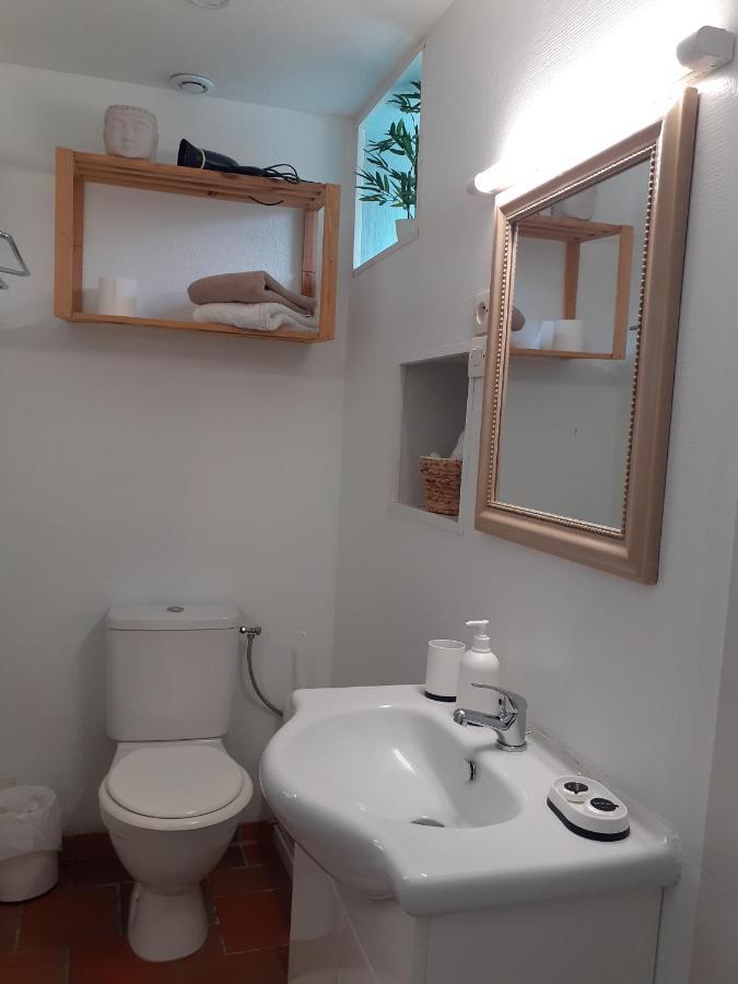 Le Petit Bretigny Guest House Beaumont  Exterior foto